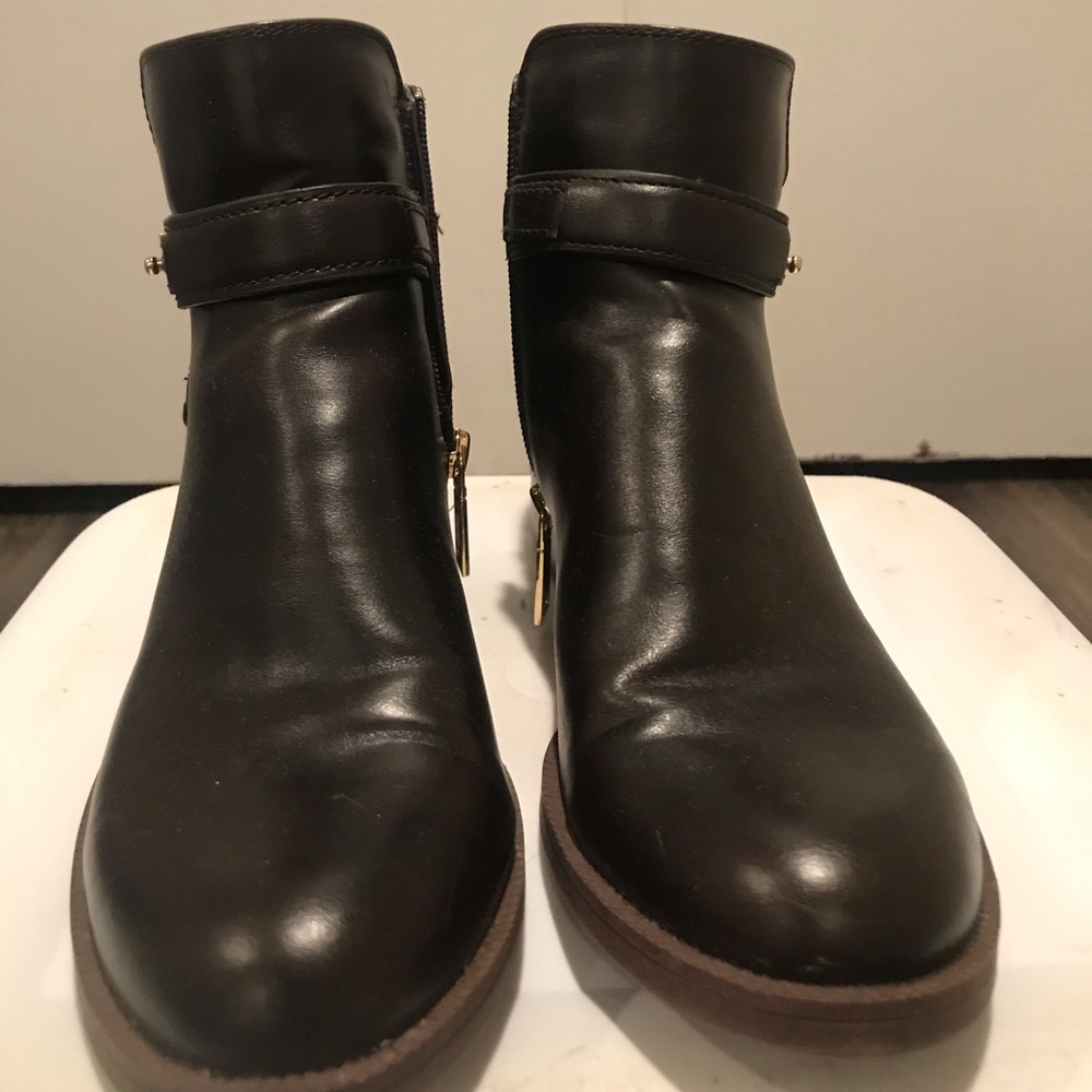 Brown Tommy Hilfiger booties